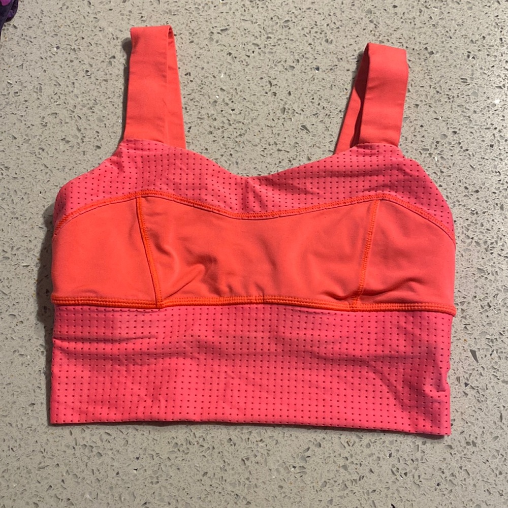 Lululemon sports bra